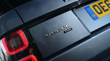 2020 Range Rover Vogue P400 - Rear end detail