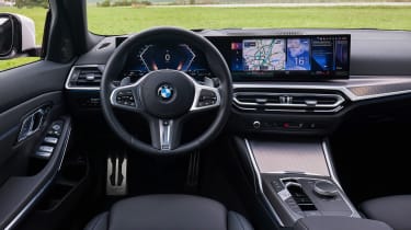 2022 BMW 3 Series Touring - interior