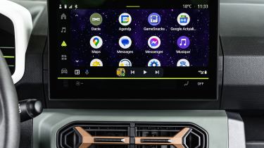 Dacia Spring facelift infotainment