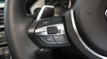 2015 BMW 3 Series 340i steering wheel buttons