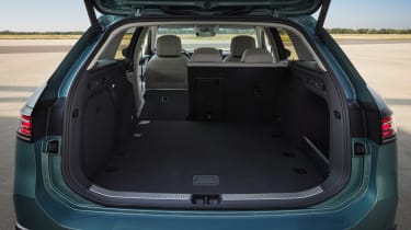 Volkswagen Passat Estate boot split seats