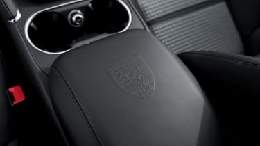 Porsche Cayenne Turbo S E-Hybrid - console