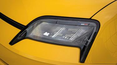 Renault 5 headlight