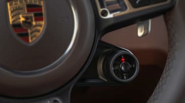 Porsche Cayenne Turbo S E-Hybrid drive selector