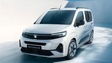 Vauxhall Combo Life Electric front-quarter