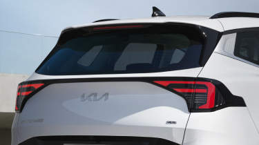 2025 Kia Sportage tail-lights