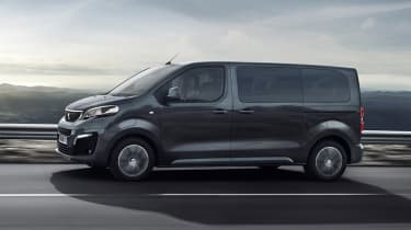Peugeot e-Traveller MPV side panning