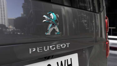 Peugeot e-Traveller MPV rear badge